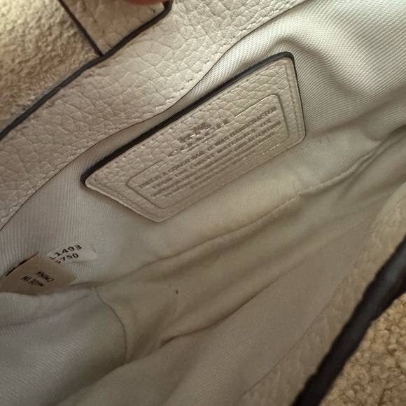 Coach Rivet Dakotah 15 Crossbody - Picture 8 of 9